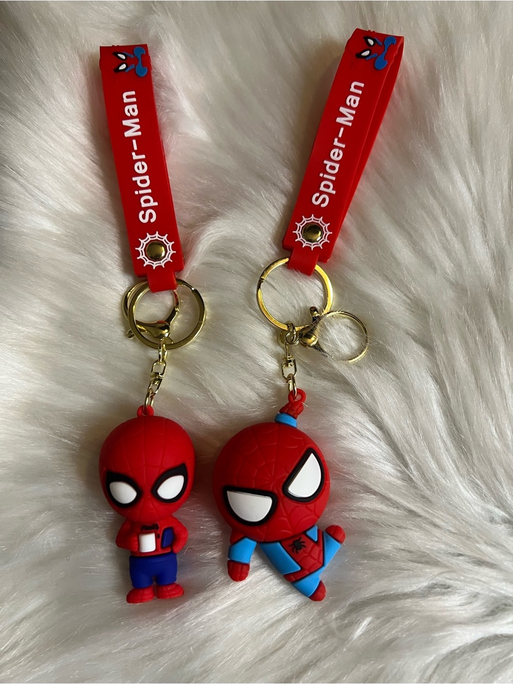 Spider-Man Red Silicone Keychain Set